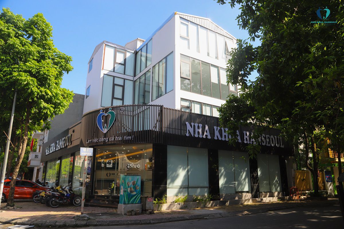 Mặt tiền cơ sở Nguyễn Văn Lộc.