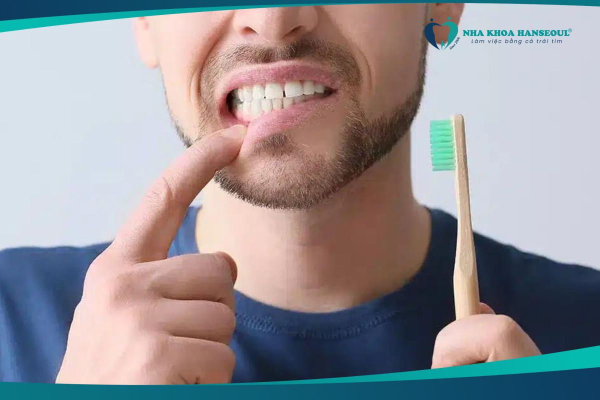Đánh răng thường xuyên