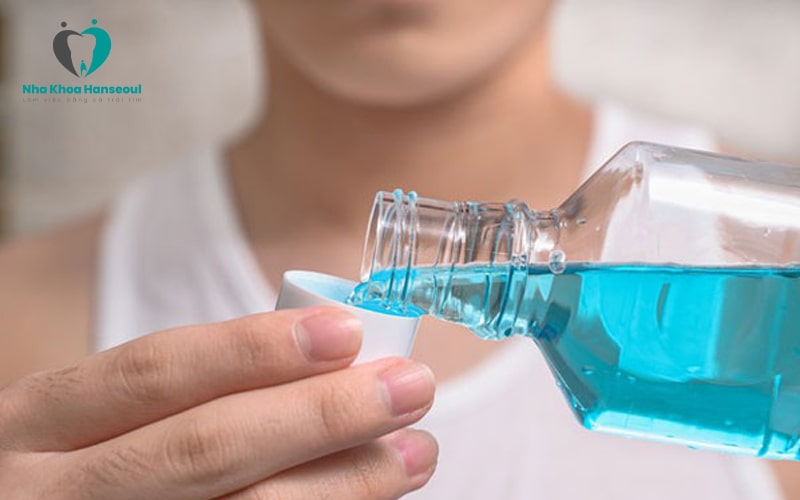 Sử dụng nước xúc miệng một cách thông minh