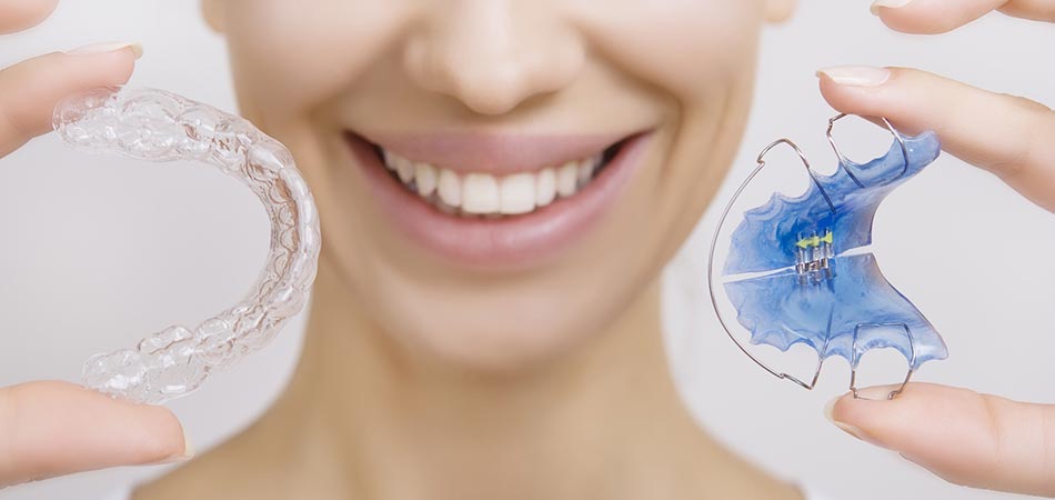 Khay trong suốt Khay trong suốt